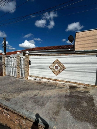 Casa, 2 quartos, 150 m² - Foto 1