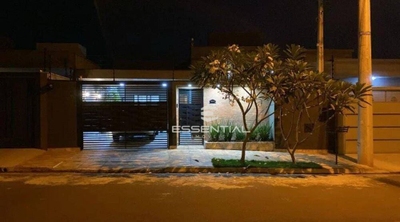 Casa, 3 quartos, 200 m² - Foto 1