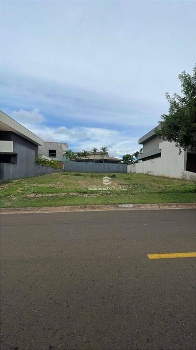 Loteamento e Condomínio, 450 m² - Foto 1