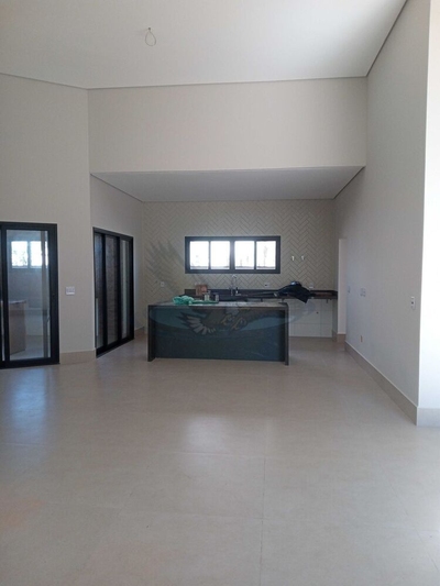 Casa, 3 quartos, 223 m² - Foto 1