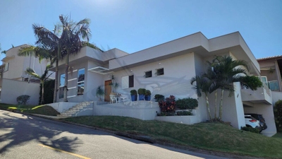 Casa, 3 quartos, 247 m² - Foto 1