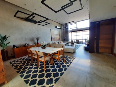 Casa, 4 quartos, 650 m² - Foto 1