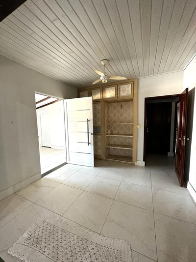 Casa, 3 quartos, 260 m² - Foto 1