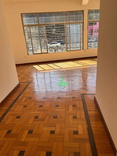 Sobrado, 7 quartos, 403 m² - Foto 1