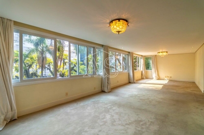 Apartamento, 3 quartos, 181 m² - Foto 1