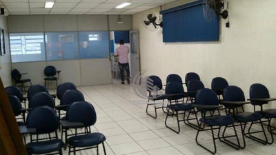 Sala-Conjunto, 350 m² - Foto 1