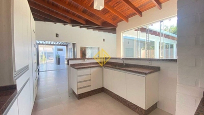 Casa, 3 quartos, 280 m² - Foto 1