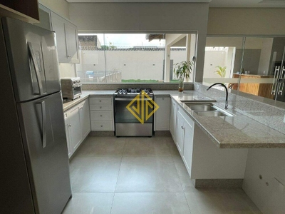 Casa, 3 quartos, 268 m² - Foto 1