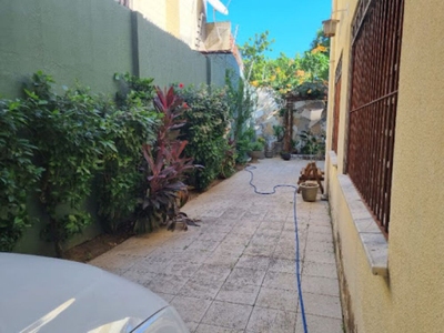 Casa, 5 quartos, 243 m² - Foto 1