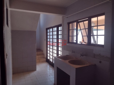 Casa, 3 quartos, 144 m² - Foto 4