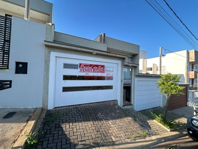 Casa, 3 quartos, 217 m² - Foto 1