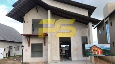 Casa, 5 quartos, 208 m² - Foto 1