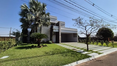 Sobrado, 4 quartos, 325 m² - Foto 1