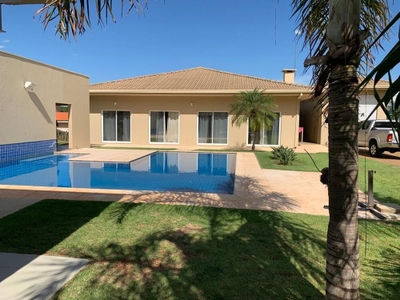 Chácara, 4 quartos, 1250 m² - Foto 1