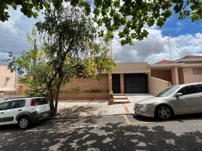 Casa, 6 quartos, 485 m² - Foto 1