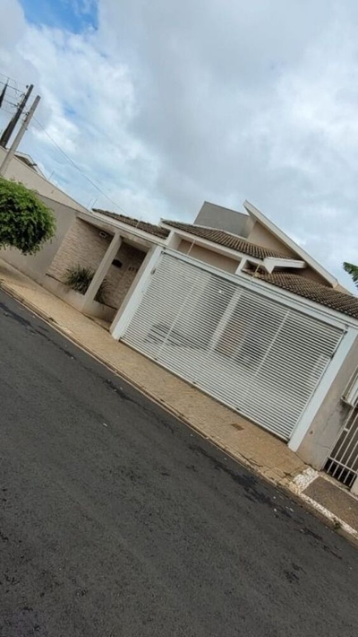 Casa, 3 quartos, 244 m² - Foto 3