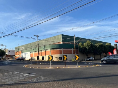 Loja-Salão, 2029 m² - Foto 1