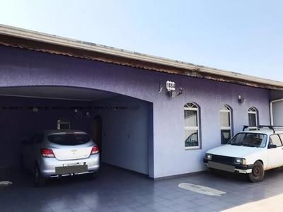 Casa, 3 quartos, 236 m² - Foto 1