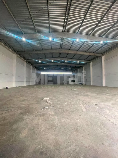 Depósito-Galpão, 800 m² - Foto 1