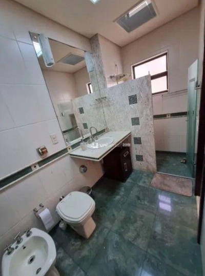 Casa, 4 quartos, 326 m² - Foto 1