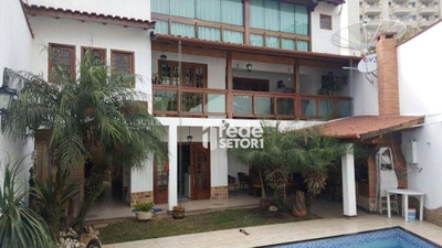 Casa, 3 quartos, 338 m² - Foto 1