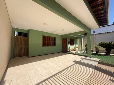 Casa, 3 quartos, 240 m² - Foto 1