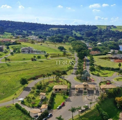 Loteamento e Condomínio, 1200 m² - Foto 1