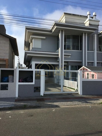 Casa, 3 quartos, 250 m² - Foto 1