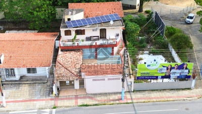 Sobrado, 3 quartos, 300 m² - Foto 1