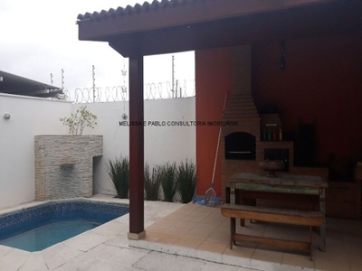 Casa, 3 quartos, 220 m² - Foto 1