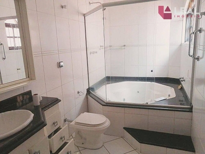 Casa, 4 quartos, 215 m² - Foto 3