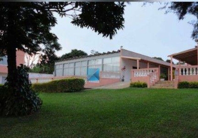 Chácara, 3 quartos, 2200 m² - Foto 1