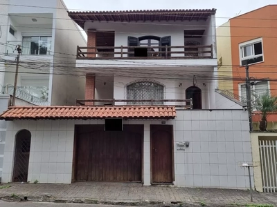 Sobrado, 4 quartos, 470 m² - Foto 1