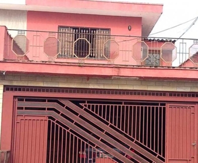 Sobrado, 3 quartos, 243 m² - Foto 1