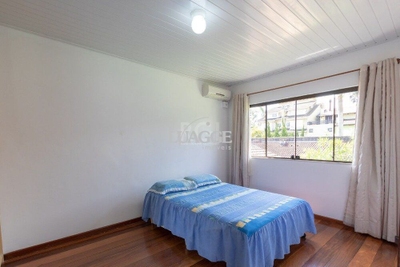 Casa, 4 quartos, 183 m² - Foto 1