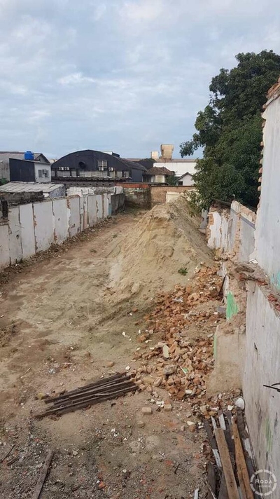 Loteamento e Condomínio, 600 m² - Foto 2