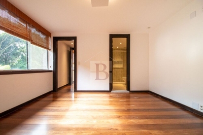Casa, 5 quartos, 384 m² - Foto 1