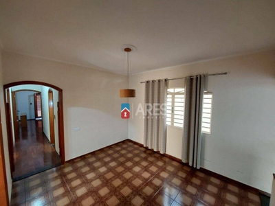Casa, 5 quartos, 275 m² - Foto 2