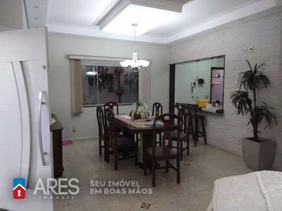 Casa, 3 quartos, 263 m² - Foto 5