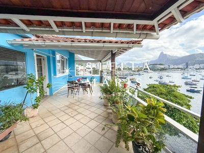 Cobertura, 3 quartos, 212 m² - Foto 1