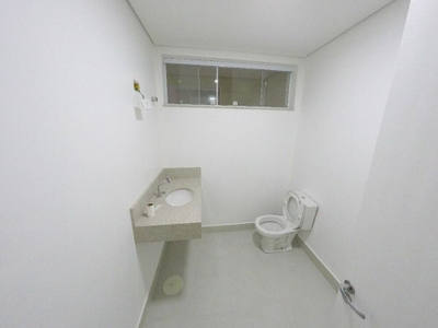 Sobrado, 8 quartos, 240 m² - Foto 4