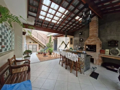 Casa, 3 quartos, 301 m² - Foto 1
