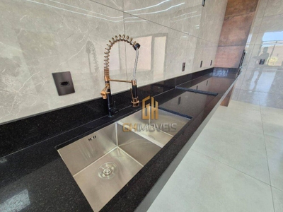 Casa, 3 quartos, 200 m² - Foto 1