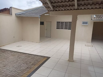 Casa, 3 quartos, 242 m² - Foto 2