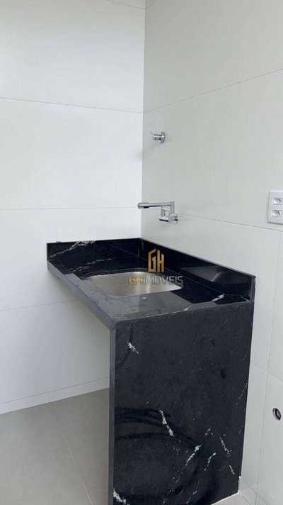 Casa, 4 quartos, 235 m² - Foto 3