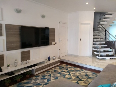 Sobrado, 3 quartos, 180 m² - Foto 1