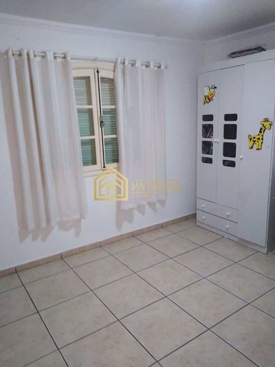 Sobrado, 3 quartos, 242 m² - Foto 4