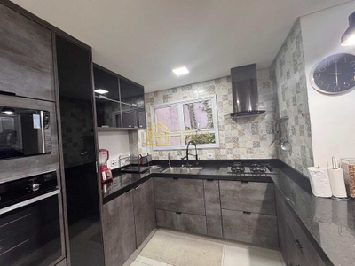 Sobrado, 3 quartos, 270 m² - Foto 1