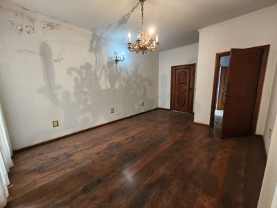 Sobrado, 4 quartos, 211 m² - Foto 1