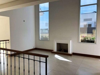 Sobrado, 3 quartos, 271 m² - Foto 1